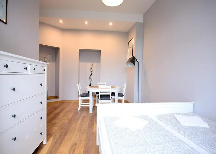Victus Functional Apartments With 2 Bedrooms In The City Center By Noclegi Renters